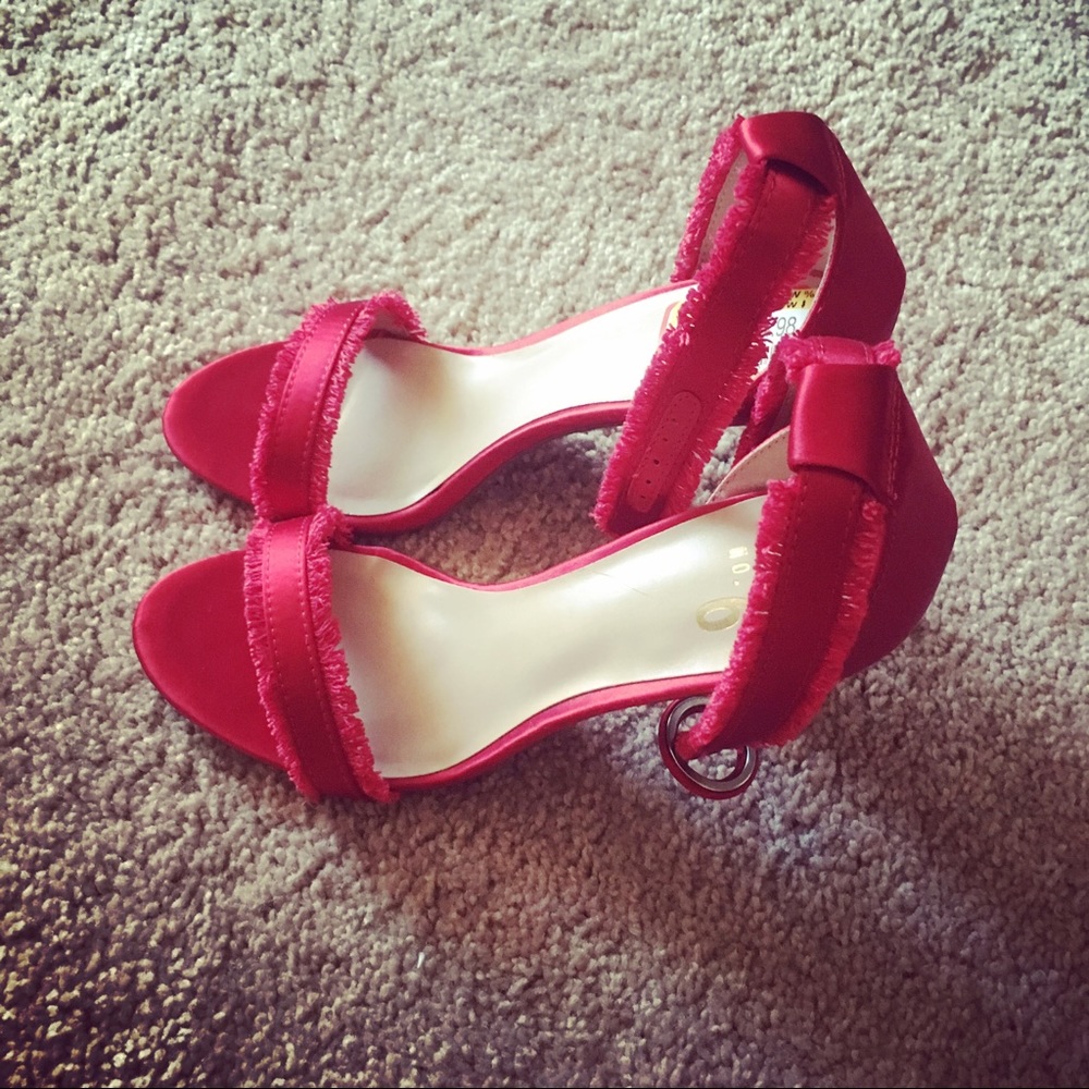 Red hot strap heel